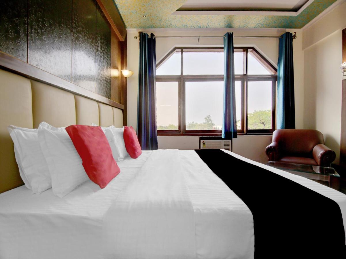 אגרה Capital O 31045 The Taj Residency- A Heritage Hotel מראה חיצוני תמונה
